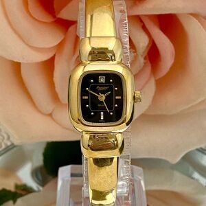 Vintage Gruen Precision Swiss Parts Diamond Accented Dial Hinged Bangle Watch